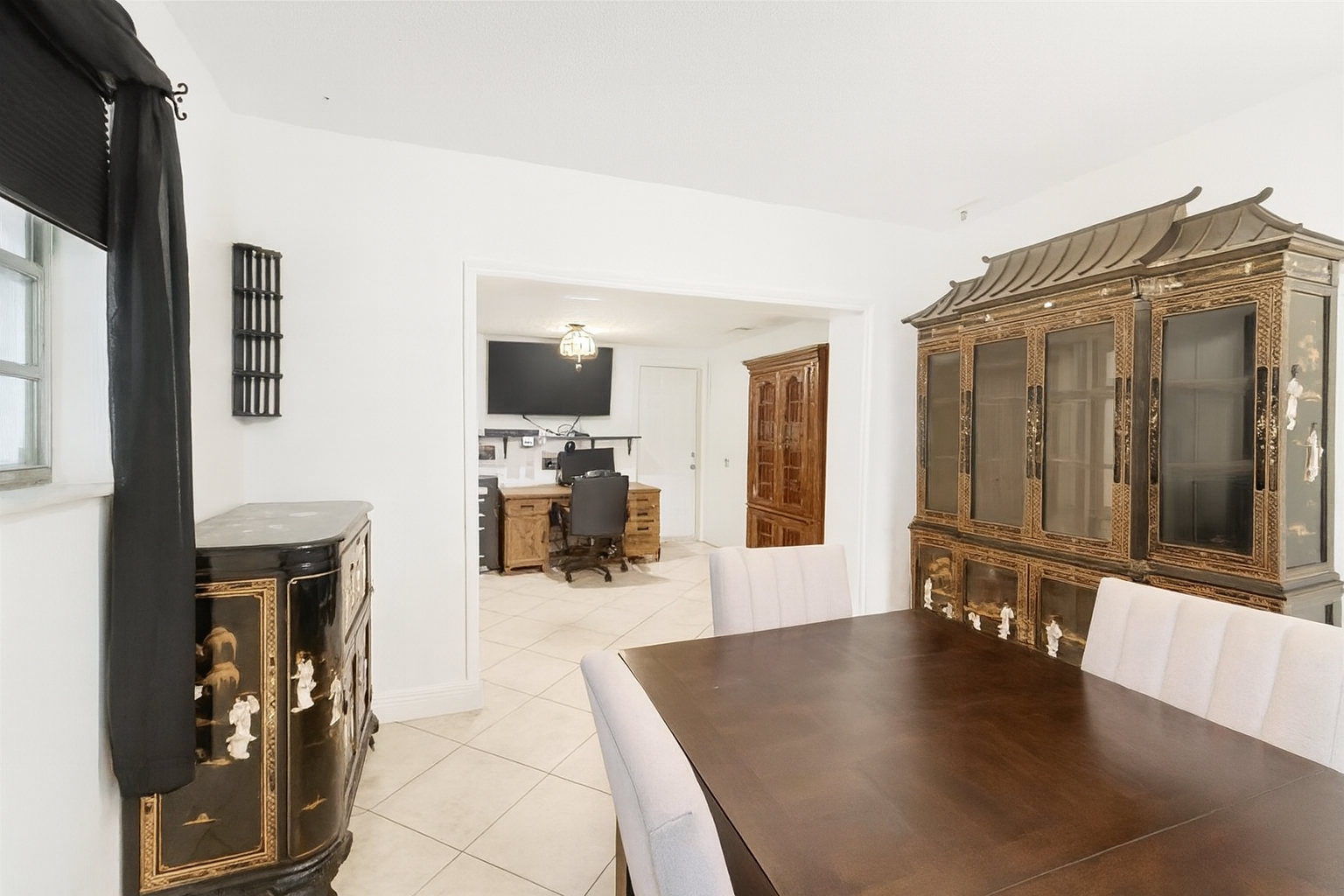 Den suitable for home office